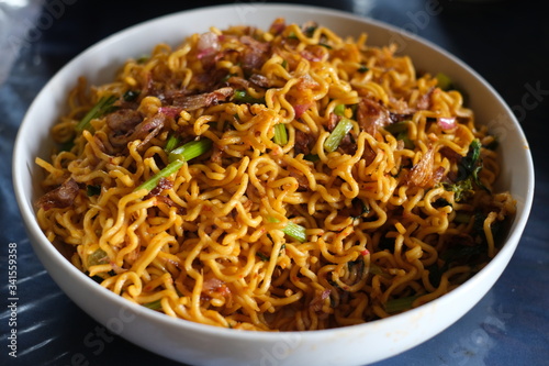 fried noodles, home cooking in Indonesia