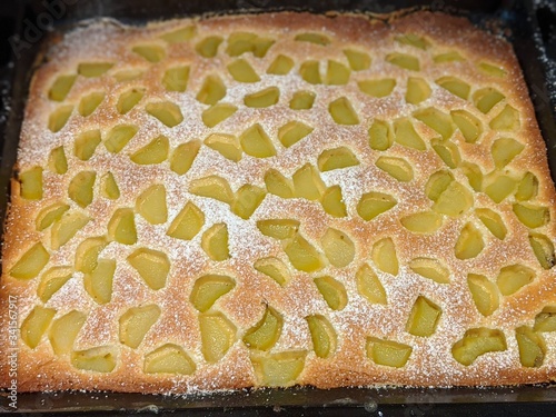 baked rhubarb cake with pider sugar