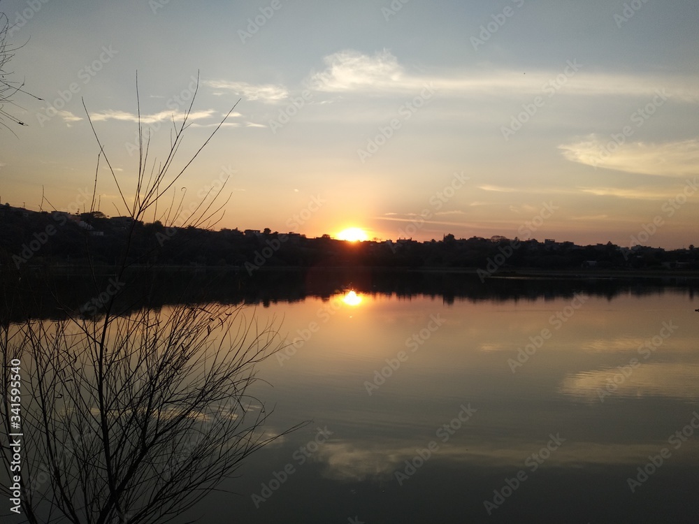 Atardecer de la laguna de Yuriria