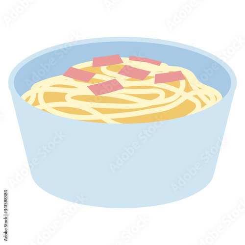 使い捨て容器に盛り付けられたパスタ