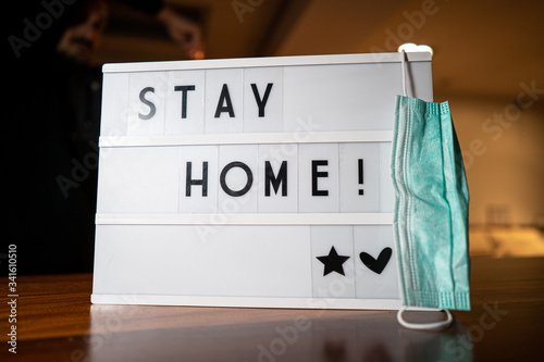 cartel quedate en casa stay home sign covid19 cuarentena coronavirus photo