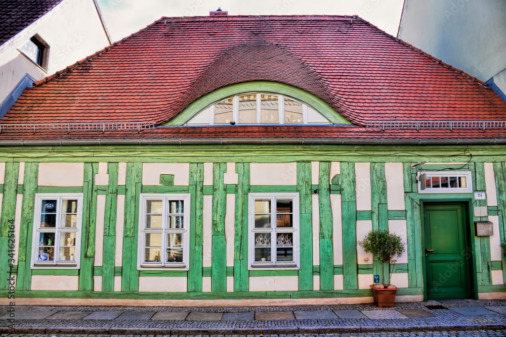 lübbenau, deutschland - historisches fachwerkhaus in der altstadt