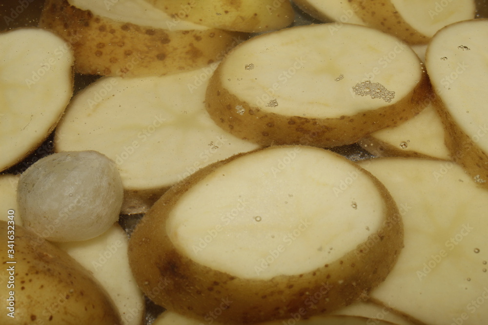 potato chips on a white plate