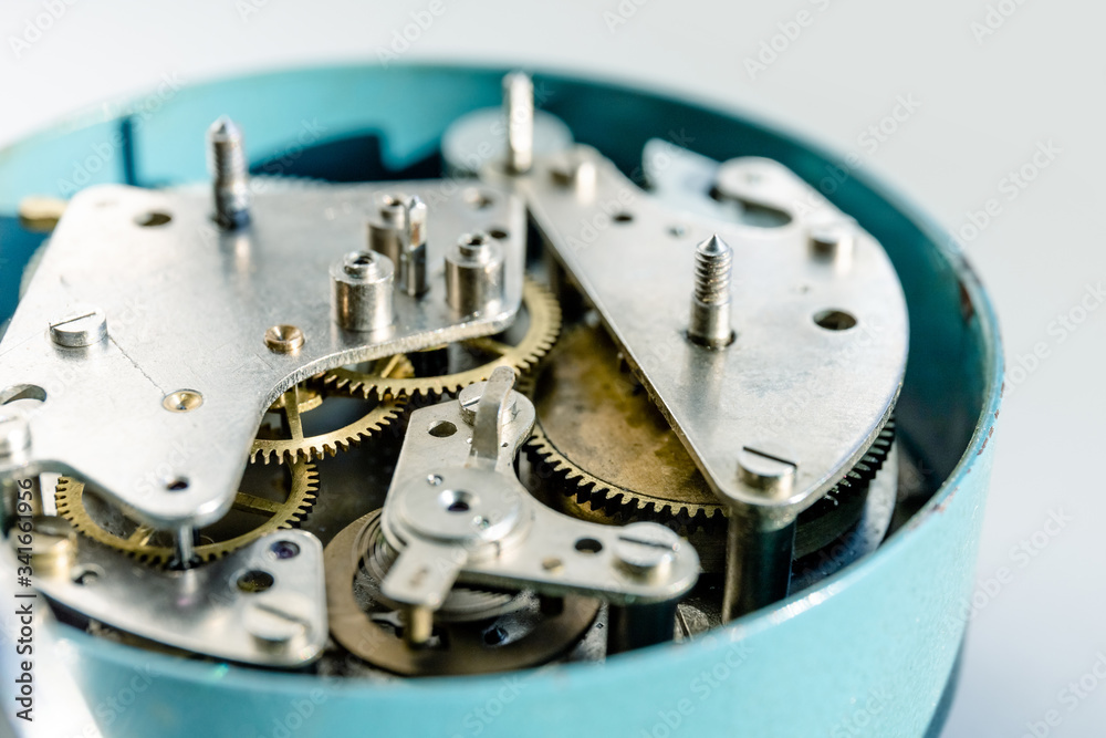 mechanism of old mechanical desk clock mechanism of old mechanical desk clock