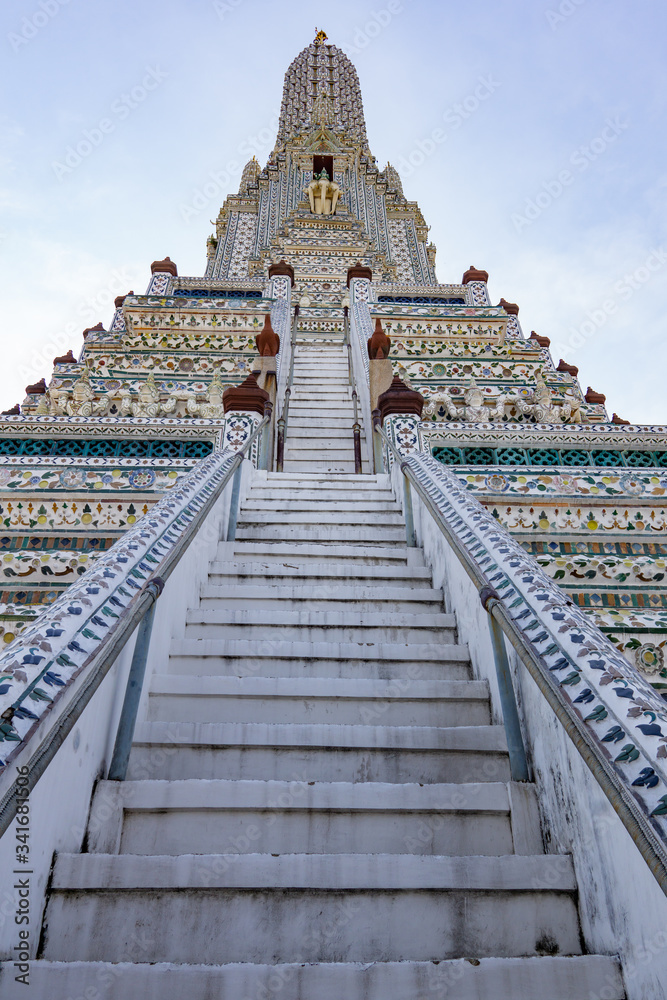 Arun Temple - Thailand's Landmark Buddhist Temple in Bangkok