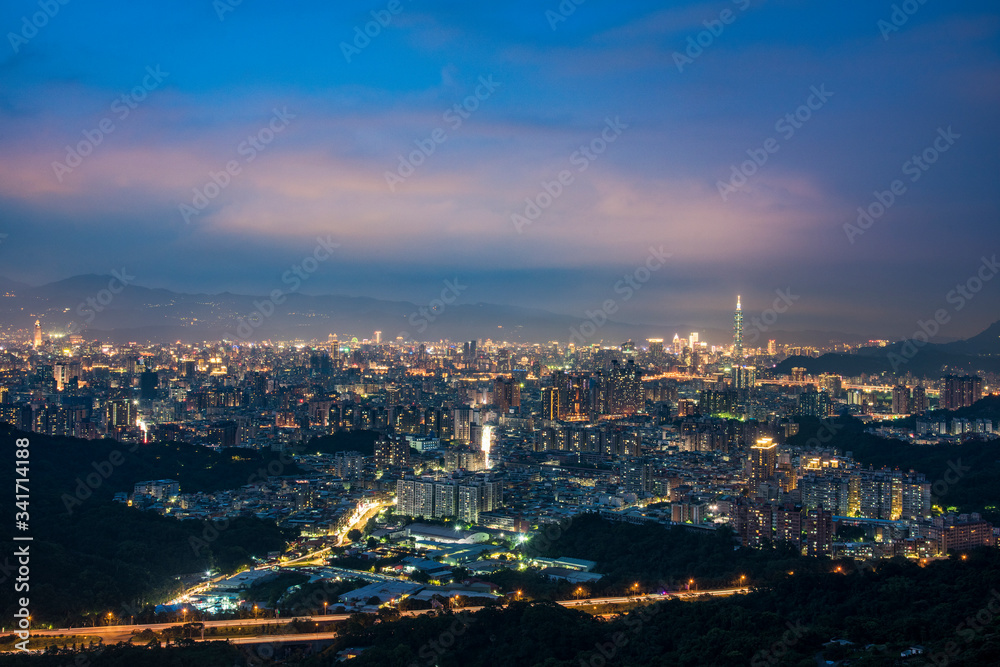 Taipei, Taiwan city skyline at twilight