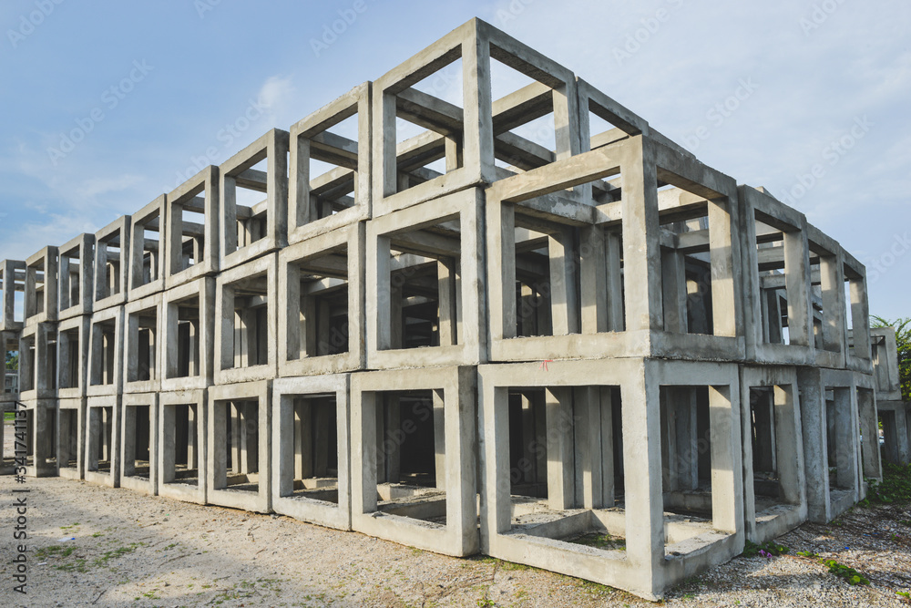 Group arranging on concrete artificial reef. Group arranging on concrete artificial reef.
