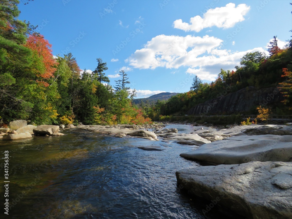 Obraz premium kancamagush highway in the fall