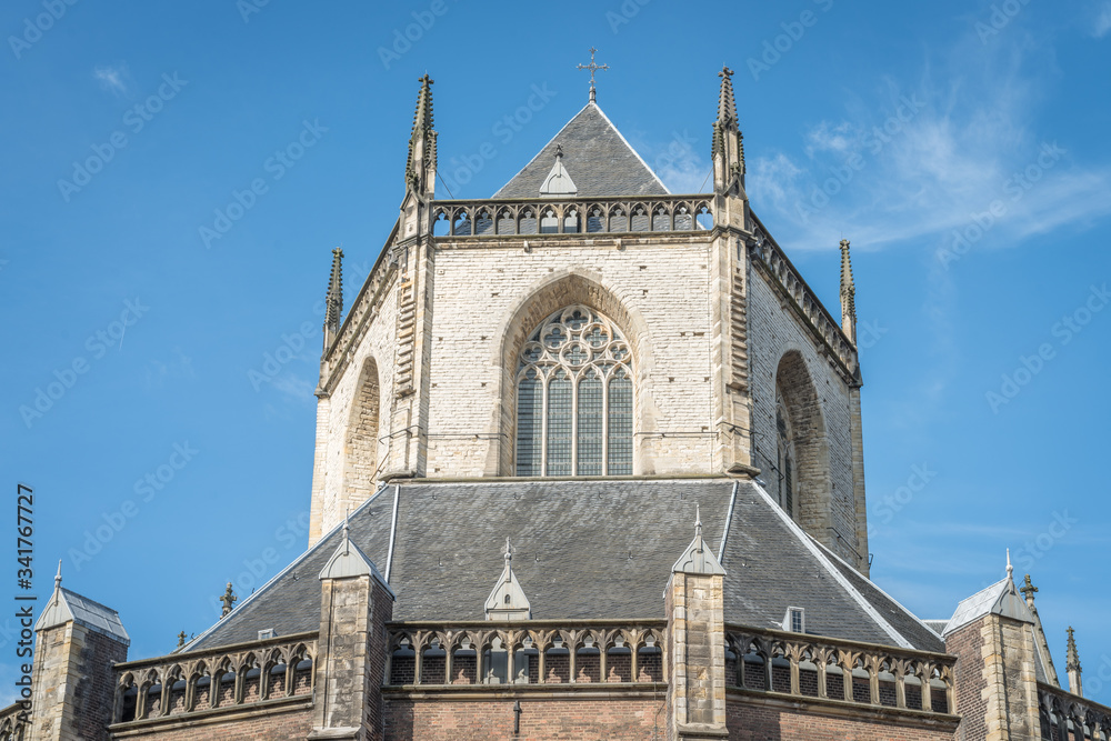 Obraz premium The 'Grote Kerk' (Big Church) in the city center of Haarlem