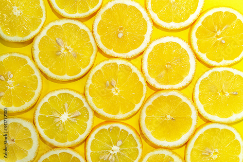 A slices of fresh yellow lemon pattern.
