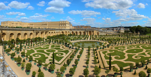 Bild auf Leinwand Versailles Palace exterior near Paris, France