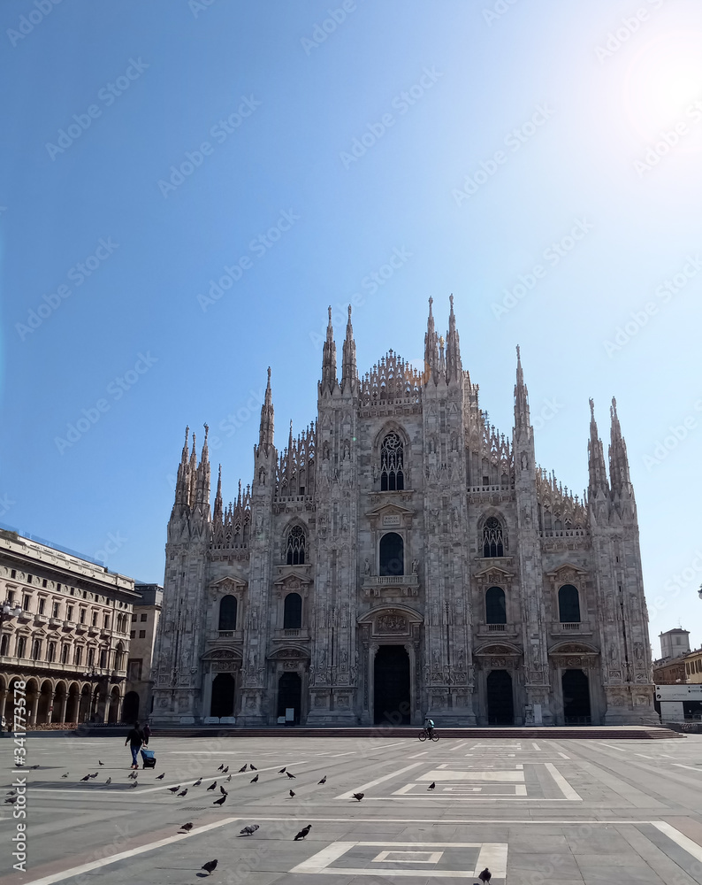 Milan Cathedral square deserted for the coronavirus lowdown