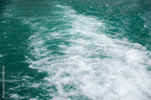 Fototapeta Naklejka Na Ścianę i Meble -  Waves in the sea with white foam.