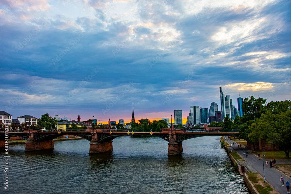 Naklejka premium Amazing view of the part of the Frankfurt city during the sunset