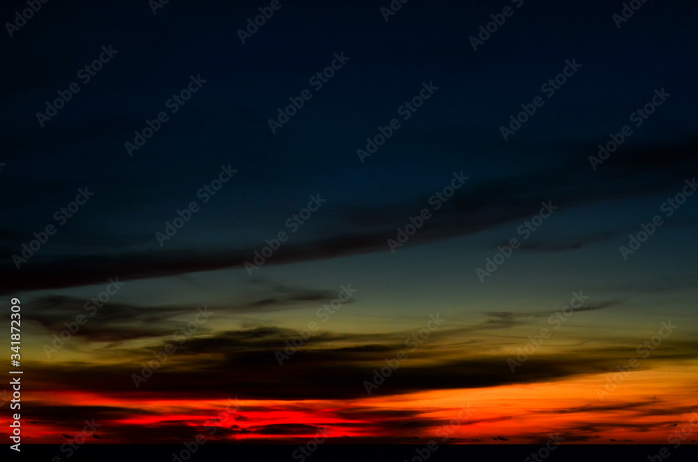 Fototapeta premium Atardecer rojo 