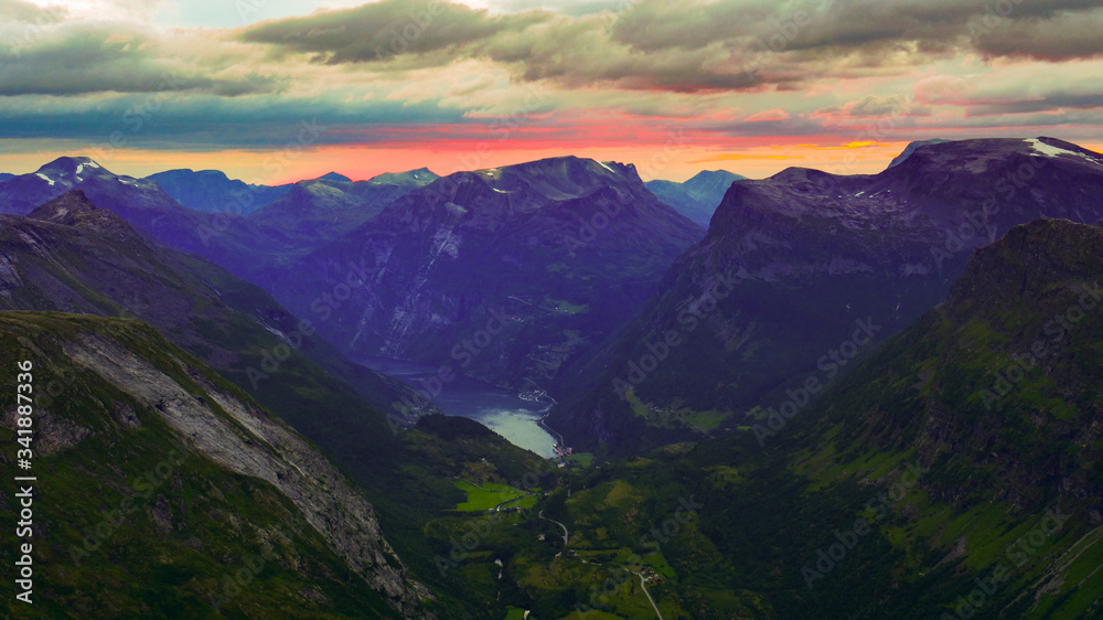 Obraz premium Geirangerfjord from Dalsnibba viewpoint, Norway