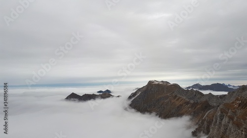 Nebelhorn in herbstlichen Nebel gehüllt © EinBlick