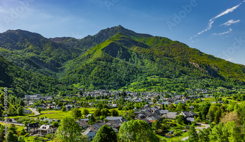 Blick auf Laruns in den Pyrenäen