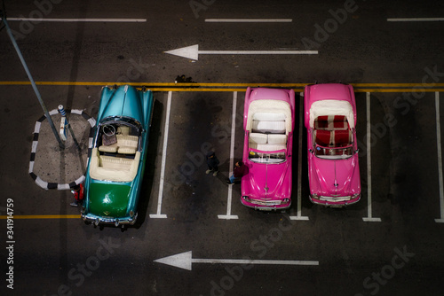 Coches clásicos de la Habana, Cuba. photo