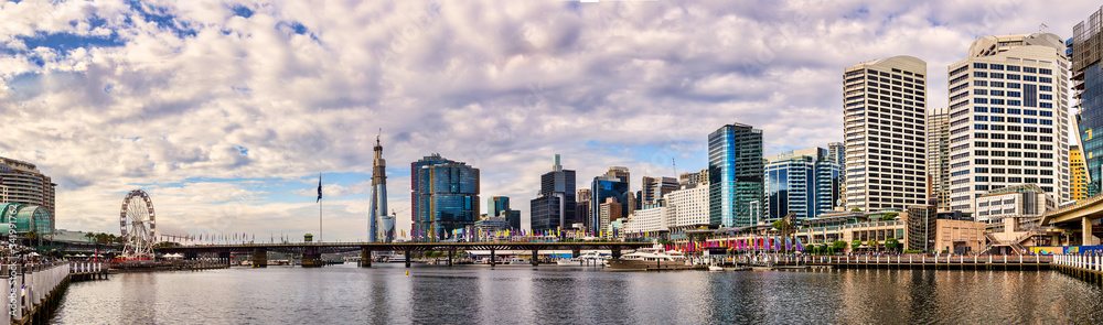 Fototapeta premium Cityscape panorama at Pier 26 and Darling Harbour in Sydney, Australia.