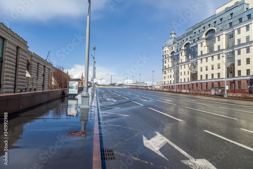 Moscow, Russia, April 17, 2020. Coronavirus Quarantine, Covid-19 in Moscow Empty Moskvoretsky bridge photo