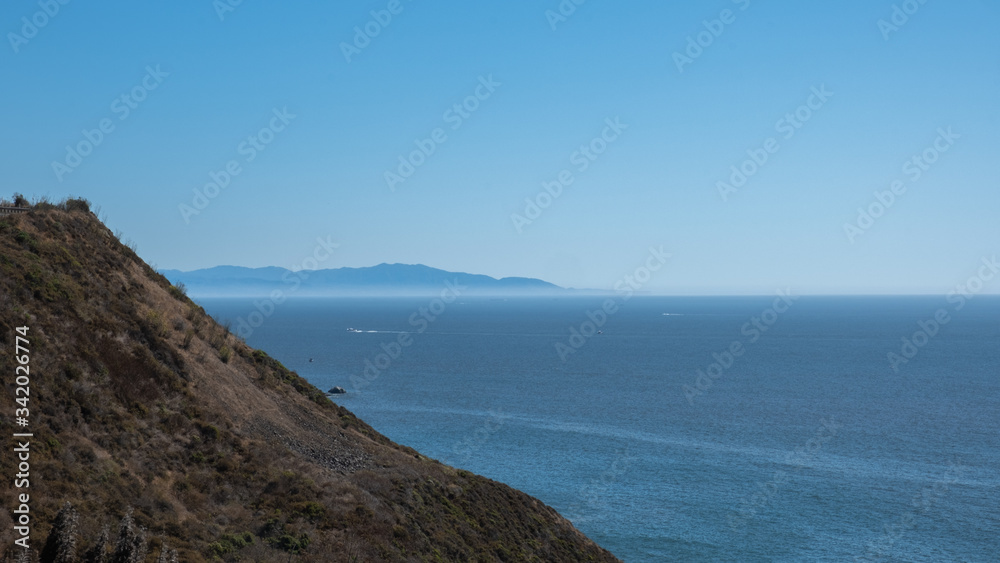 View on the ocean in the summer, near San Francisco, 