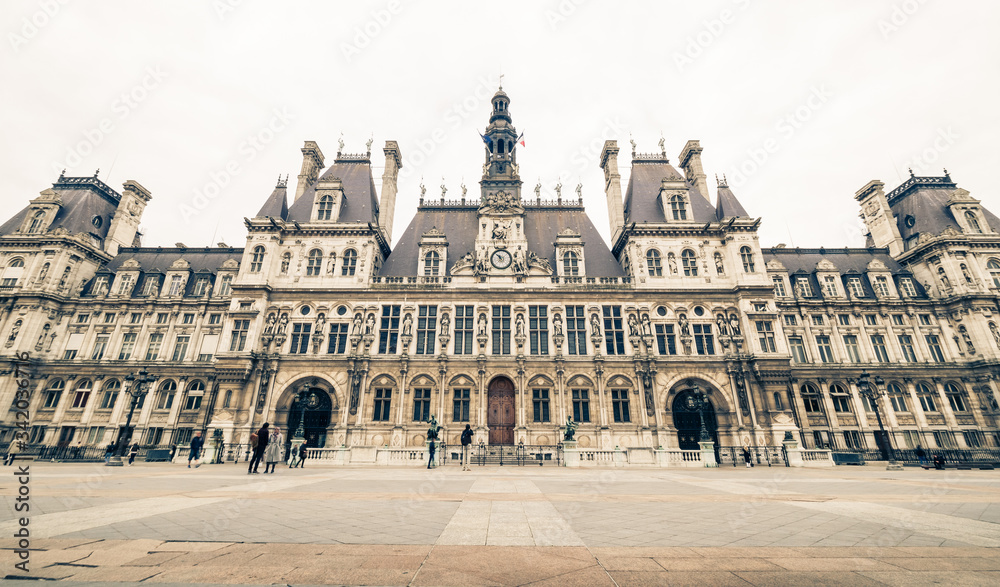 パリ市庁舎　セピア