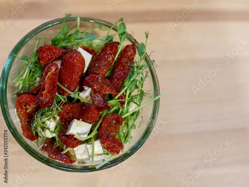 salad dried tomato