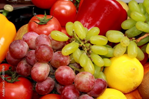 Panier de provisions de fruits et de légumes	