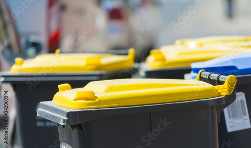 Mülltonnen - Gelbe Tonne
