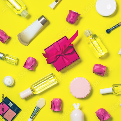 Concept of online shopping cosmetics  flat lay