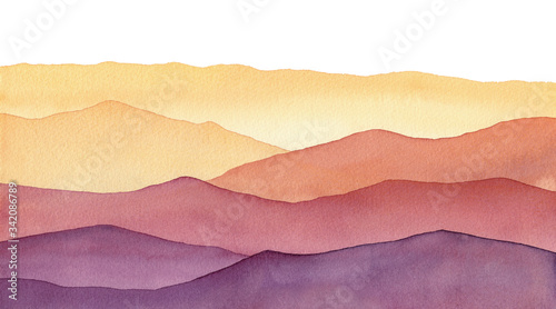 aquarel golvend bergsilhouet, handgeschilderde achtergrond met tinten van geel goud en paarse vormen