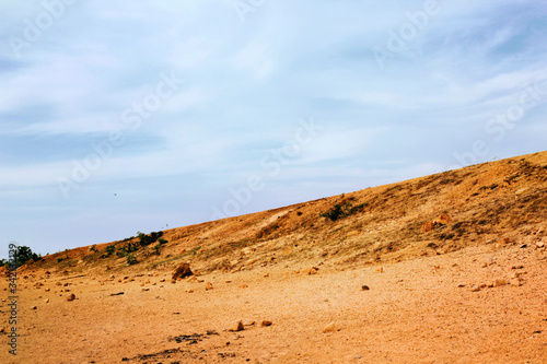 The sloping view route intersecting with the horizon.