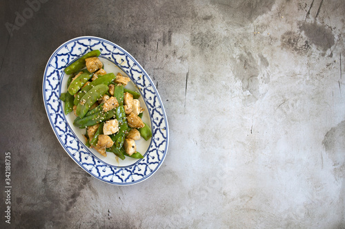Chicken and  Snow Peas
