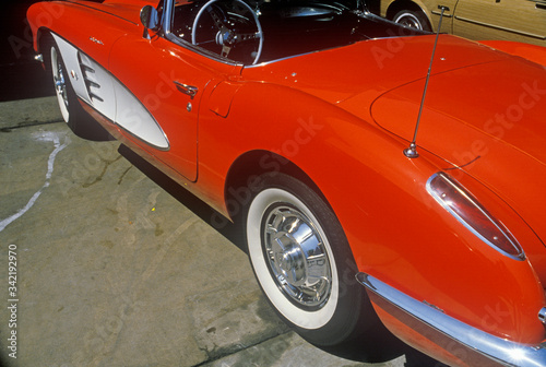 A 1957 Corvette in Los Angeles, California © spiritofamerica