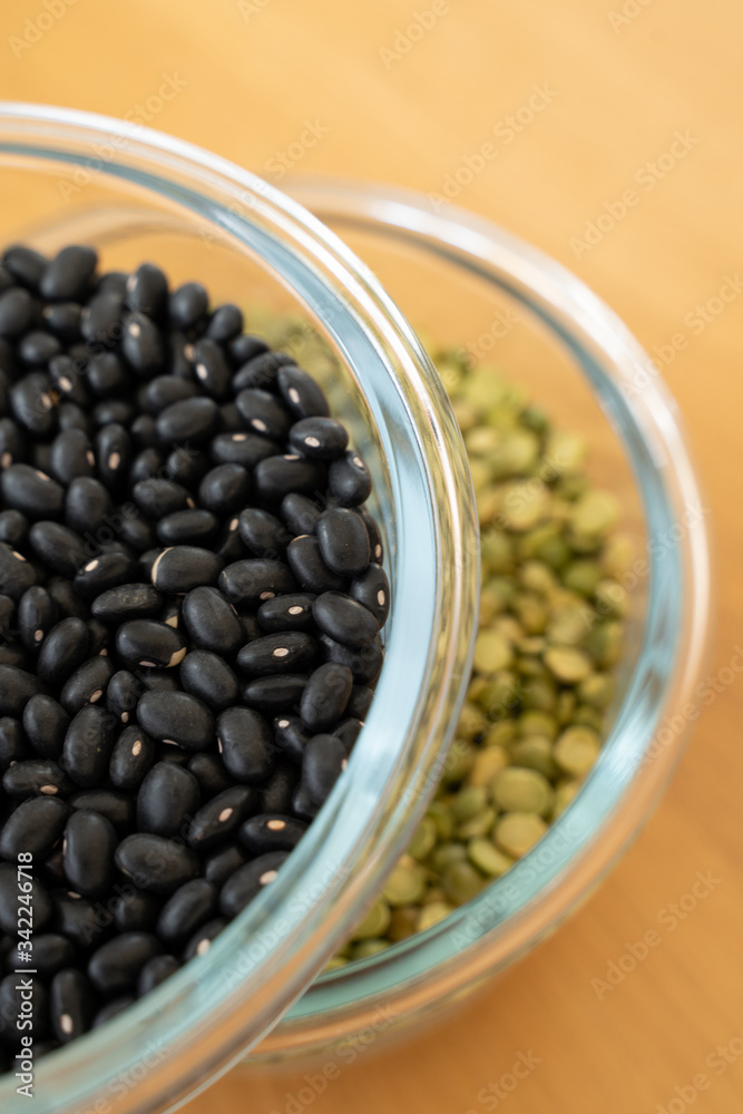 lentilles vertes et haricots noirs lentilles vertes et haricots noirs