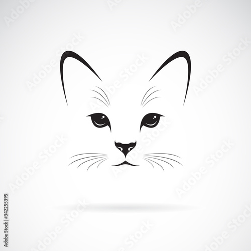 Vector of a cat face design on white background, Pet. Animals. Easy editable layered vector illustration.