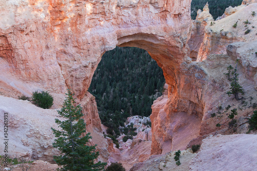 Natural Bridge Arch in Bryce Canyon