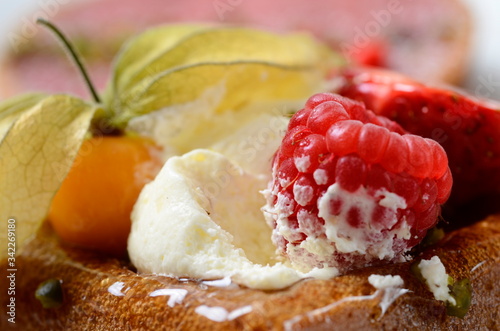 Fotografija French pastry and summer fruits