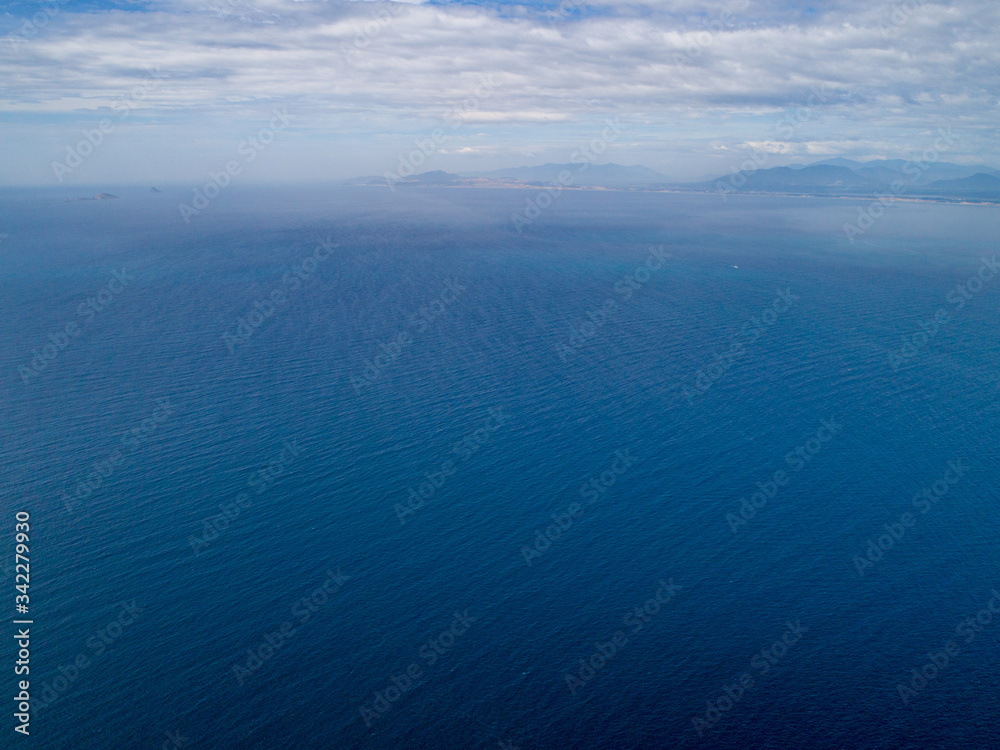 Obraz premium Aerial view of Nha Trang Bay, Khanh Hoa, Vietnam. is the most famous seaside resort town, and the scuba diving centre of Vietnam.