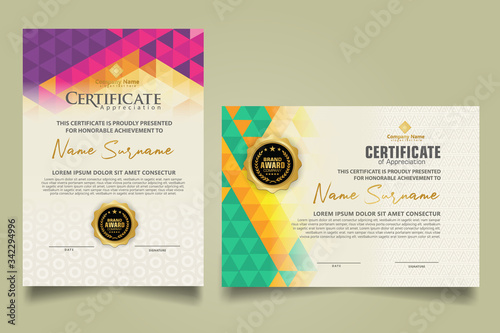 Set certificate template with triangle geometric polygonal background