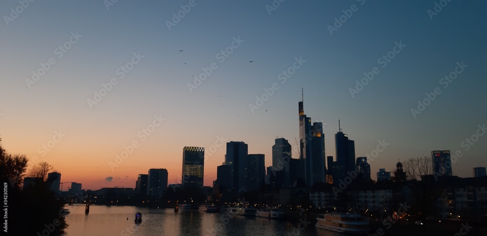 chicago skyline at sunset