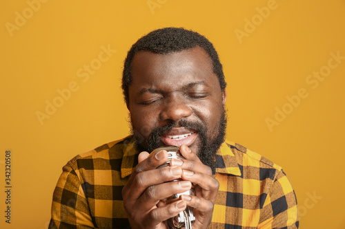 Male African-American singe...