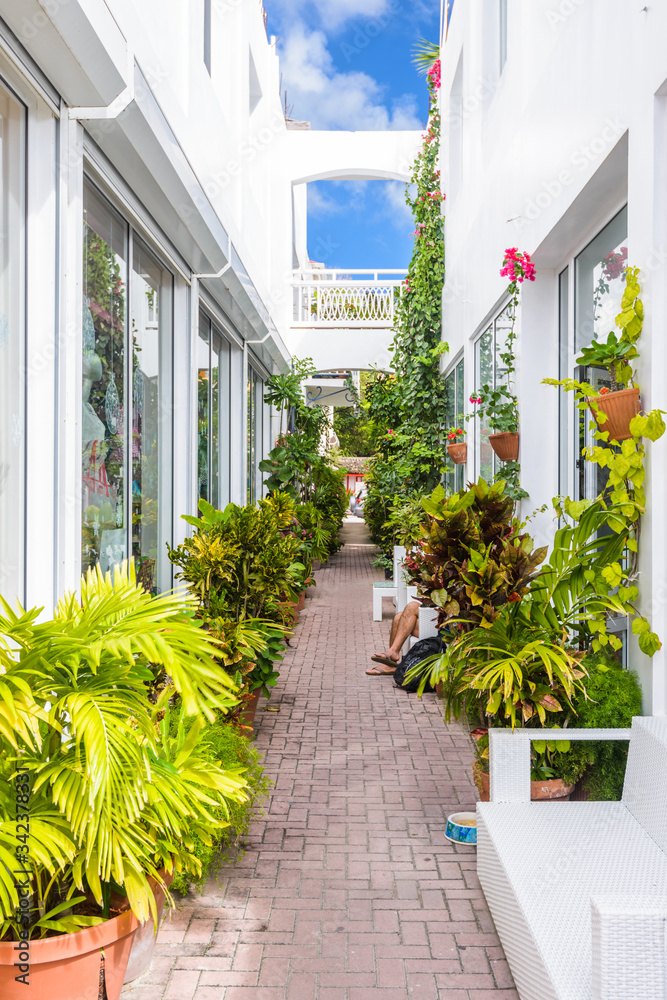 Fototapeta premium Philipsburg, Sint maarten downtown alleyway and streets in the Caribbean.
