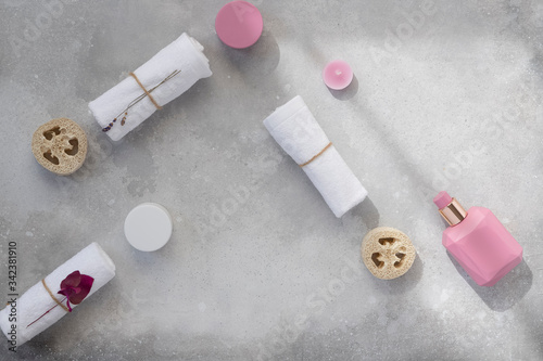 Tablou pe pânză Home beauty essentials & home spa concept