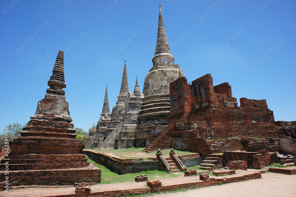 Fototapeta premium Stupa in Ruins of Temple