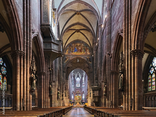 Obraz na płótnie Freiburg im Breisgau, Germany. Interior of Freiburg Minster. The cathedral was founded around 1200 and completed in 1330. It has remained largely intact in World War II. w salonie