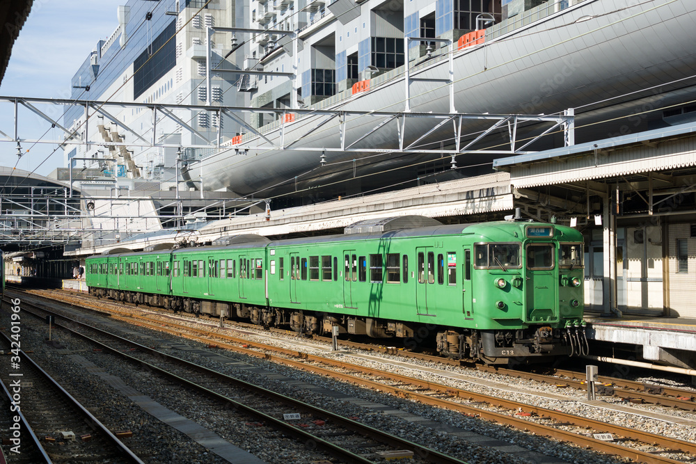 Obraz premium 115系 京都駅 湖西線