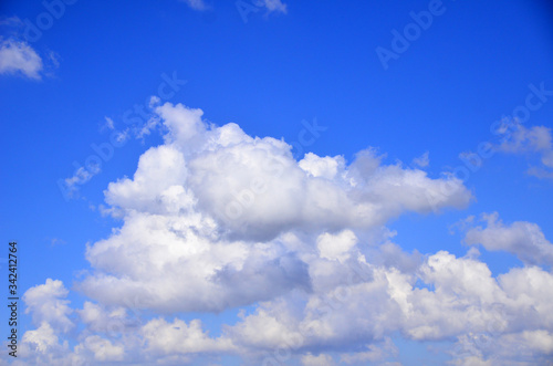 blue sky with white clouds © Ali Burçin Titizel