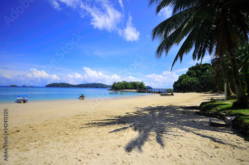 Playa en isla Coíba, Panamá